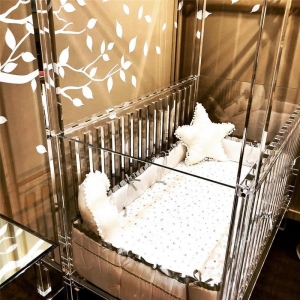 High quality transparent customized acrylic baby crib with canopy 