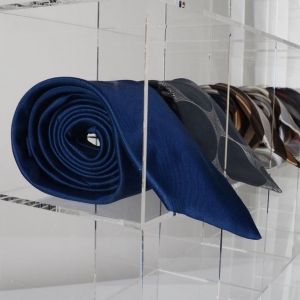 Factory Customized wall mounted Transparent Plexiglass tie holder 