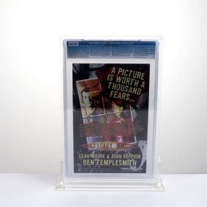Collectible wall mounted clear acrylic display case for CGC graded comics 