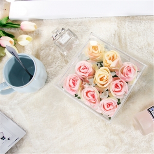 Wholesale Acrylic flower box with lid 