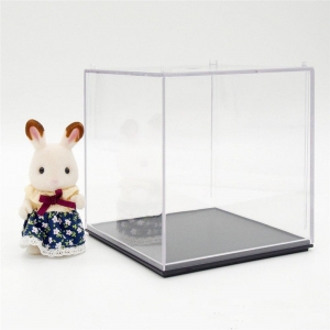 Wholesale custom acrylic doll display cases 