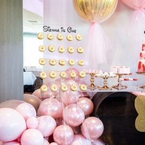 UNFORGETTABLE ACRYLIC DONUT WALL DISPLAY IDEAS 