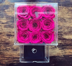 factory wholesale 9/16/25 holes acrylic flower rose gift box with drawer 