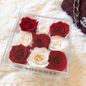 luxury 9 holes acrylic flower gift box 