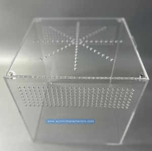 Tarantula Cube