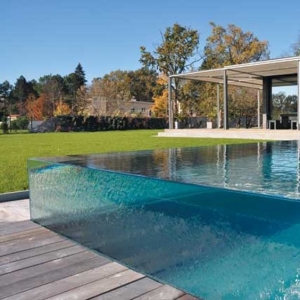 Acrylic pool