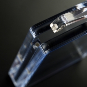 Best Acrylic PSA / CGC / BGS Slab Magnetic Case Manufacturer | YAGELI 