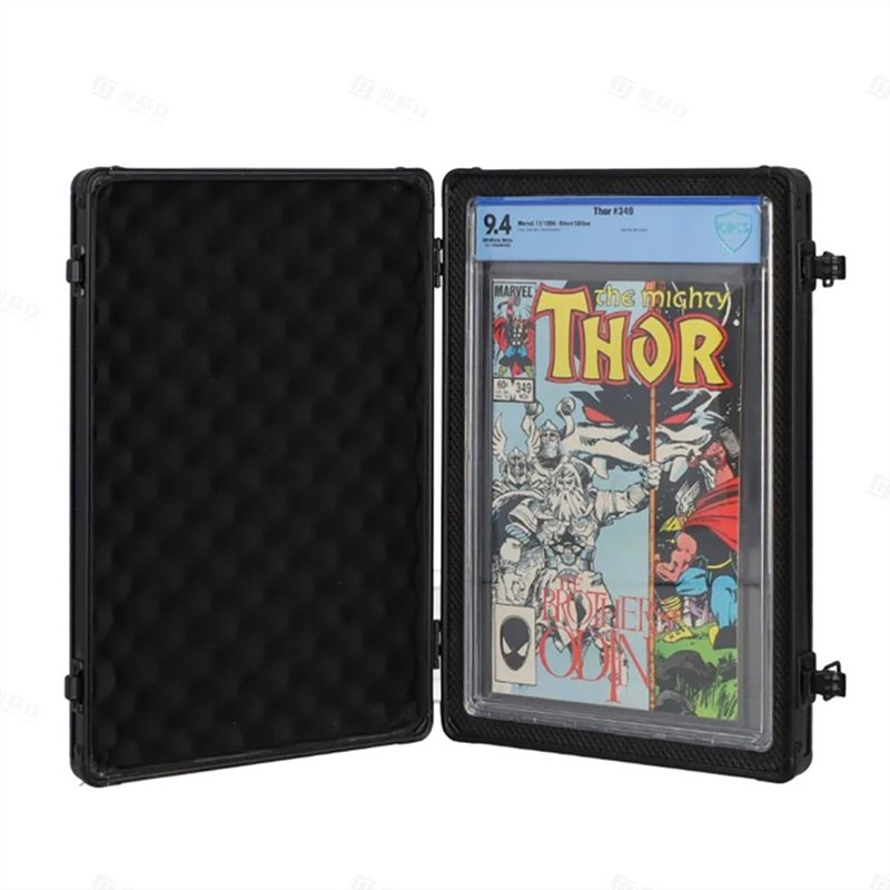 YAGELI Metal Comic Display Case